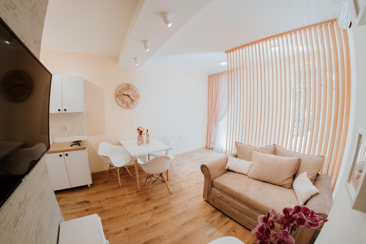 Apartman Cute&Cosy Lux ソンボル エクステリア 写真